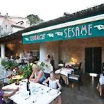 Sesame Bed & Breakfast