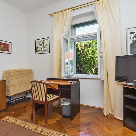 Sesame Bed & Breakfast