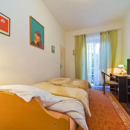 Sesame Bed & Breakfast